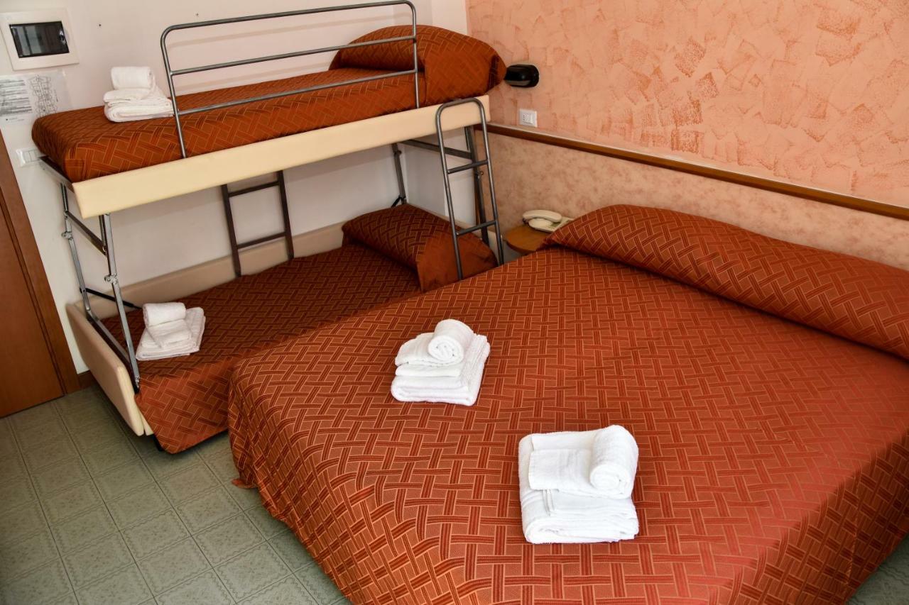 Tyc Hotel Viserbella di Rimini Eksteriør bilde